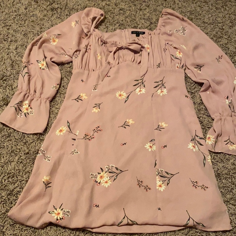 flowy 70s dress
